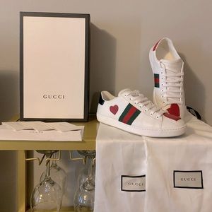 AUTHETIC GUCCI Heart Ace Woman’s SIZE 38